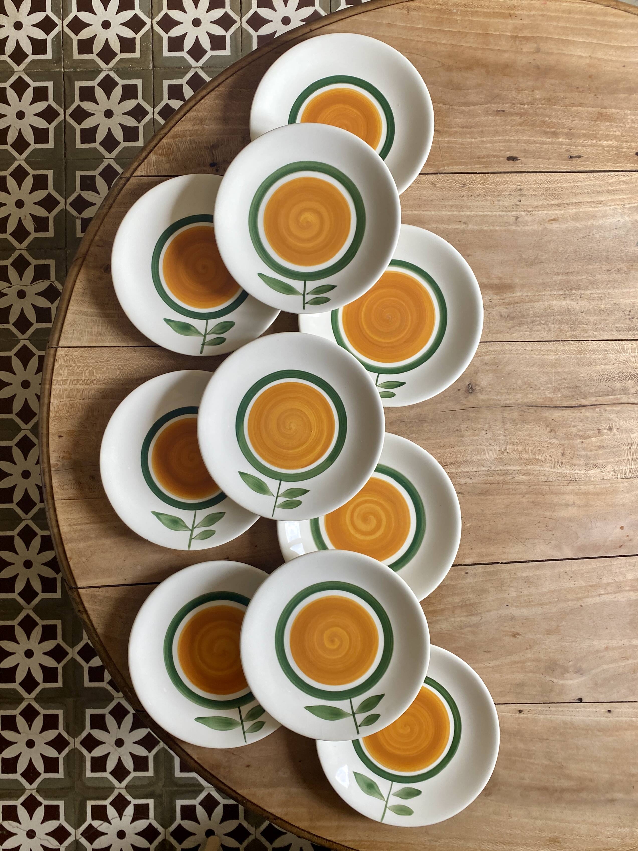 Set of 10 vintage flat plates - Arcoli de Gien model -