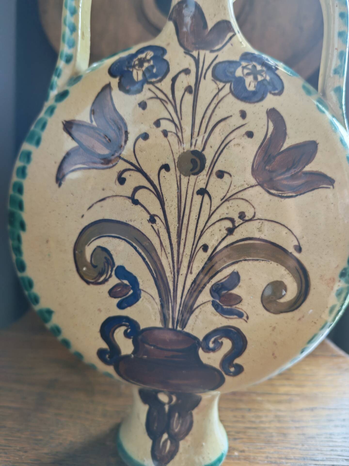 Vase gourde ancienne en céramique d'art hongrois