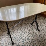 Bistro table marble cast iron foot