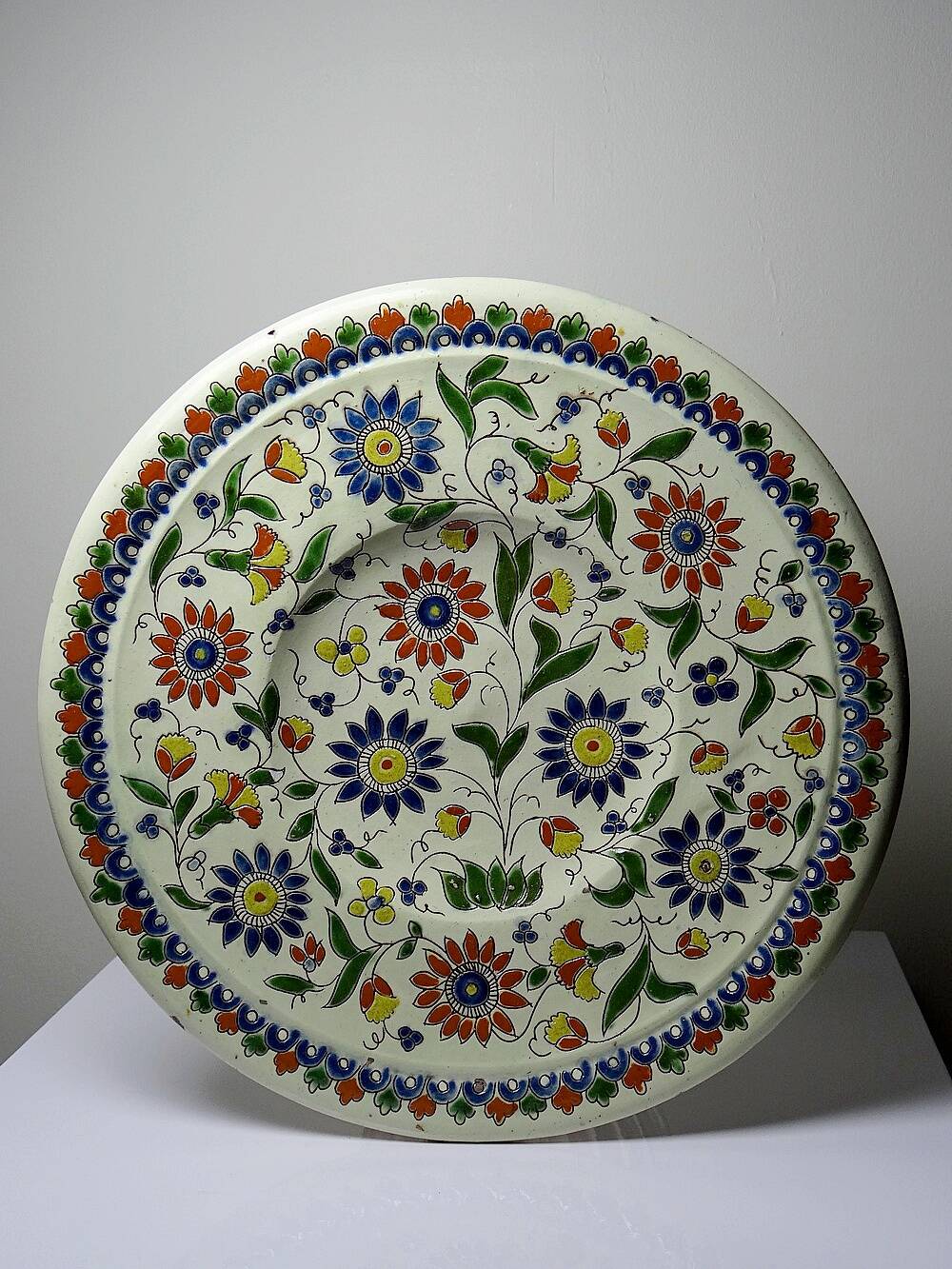 Plat émaux de Thoune signé Schoch-Läderach ancien Suisse artisanal & rare