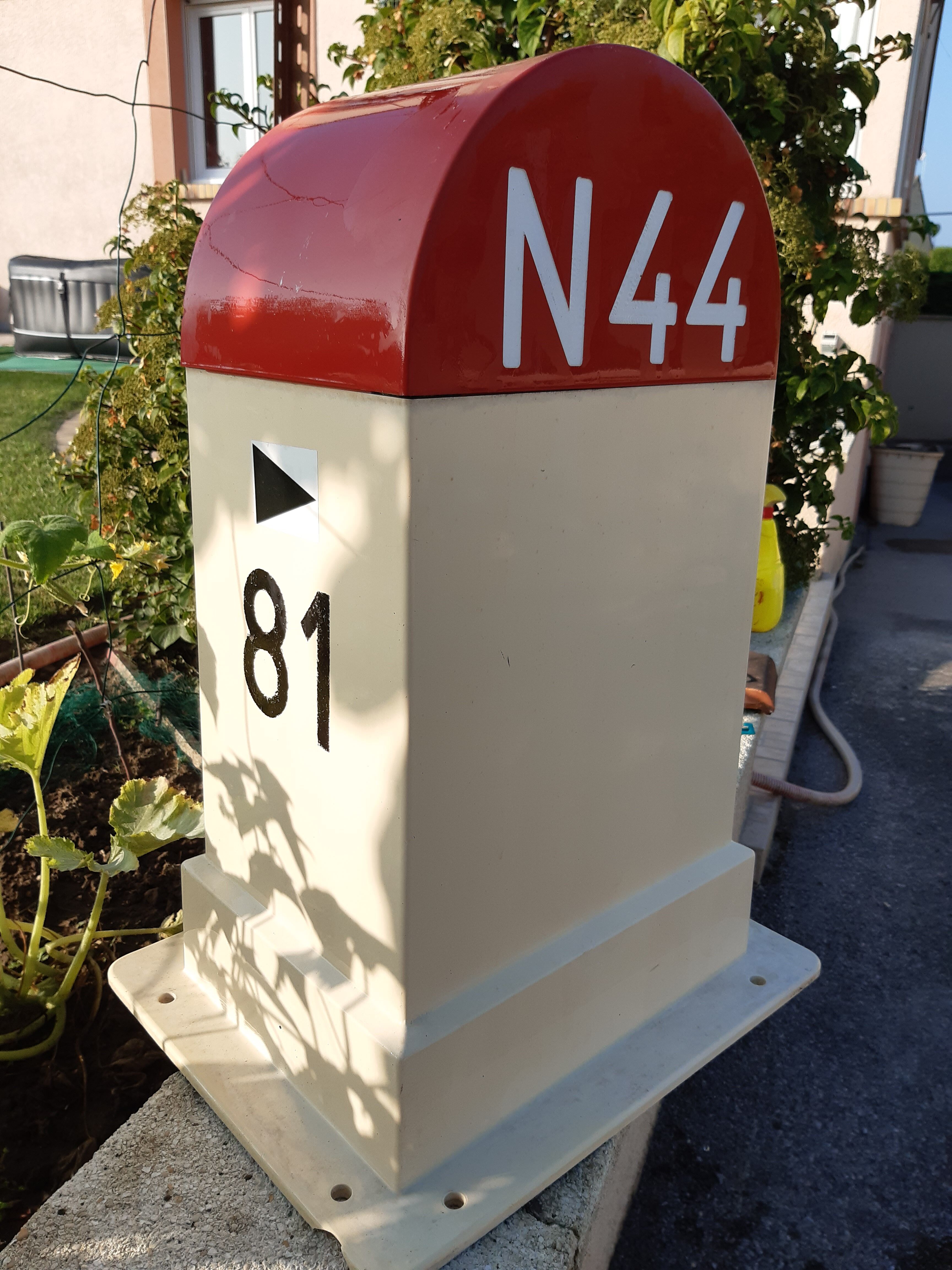 Polyester kilometre terminal