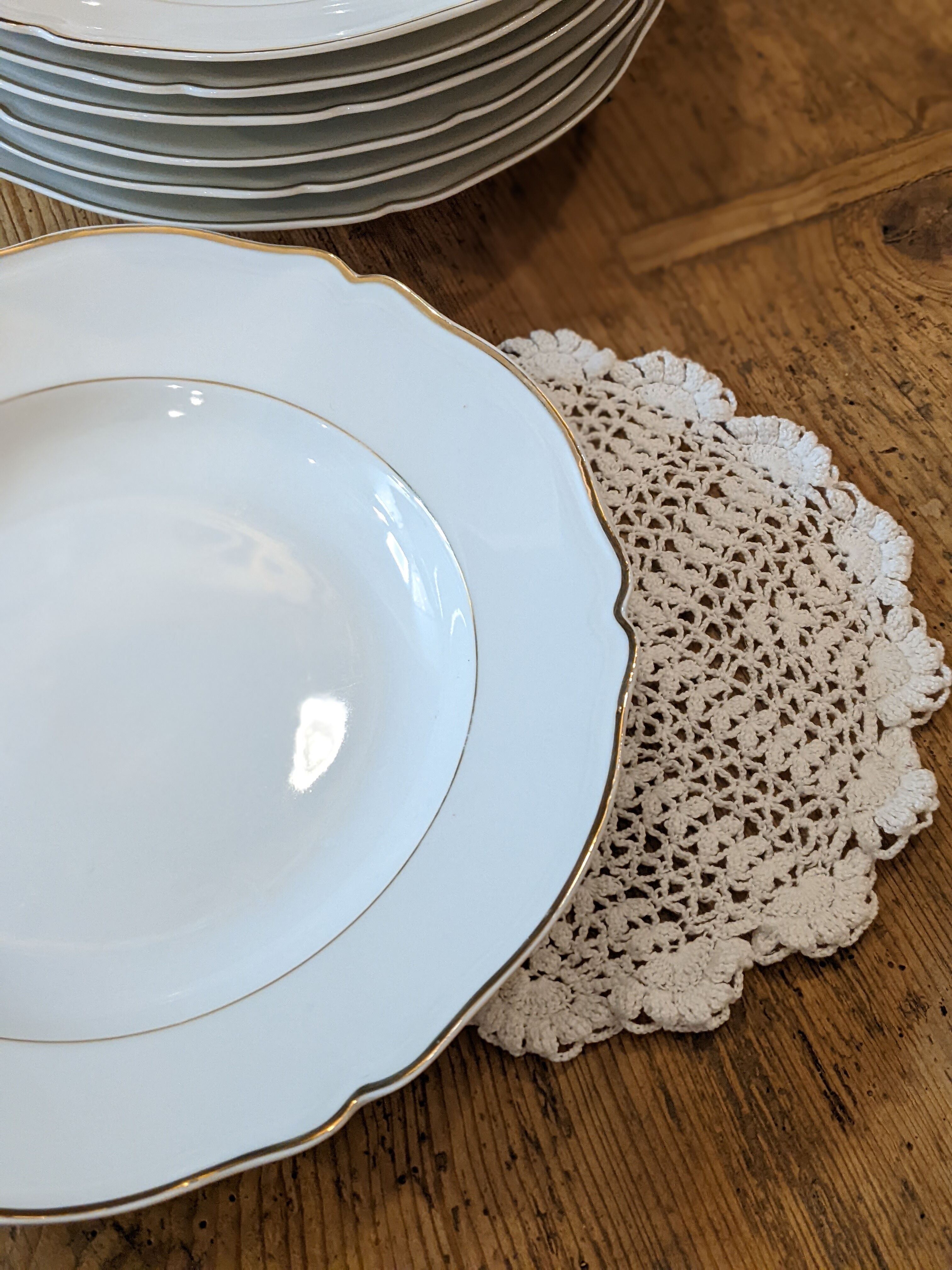 Lot round hollow vintage plates in Limoges porcelain