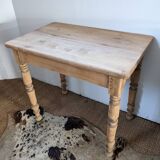 elm table