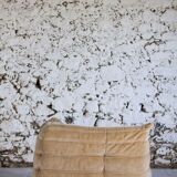 Chauffeuse d'angle Togo velours beige par Michel Ducaroy pour Ligne Roset