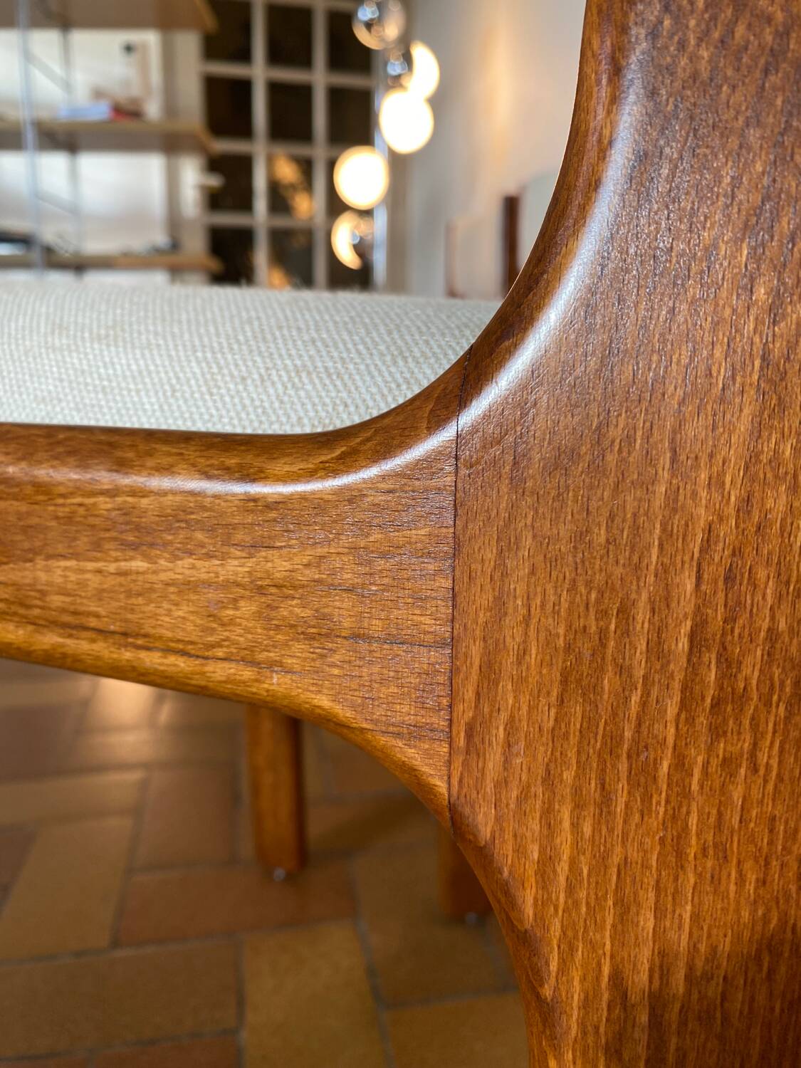 Suite de 4 chaises de style scandinave