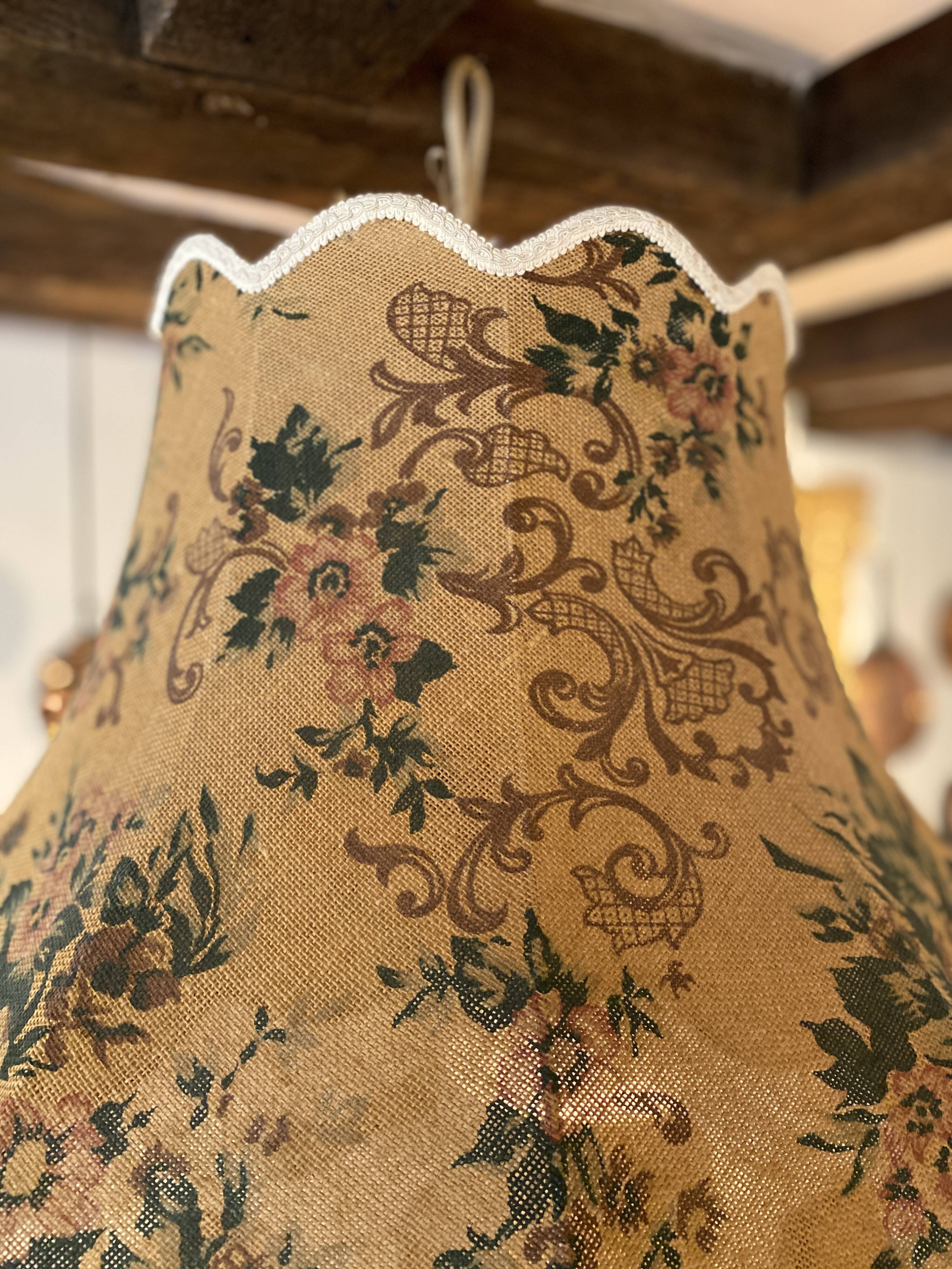 Vintage floral fringed pendant light – XL model