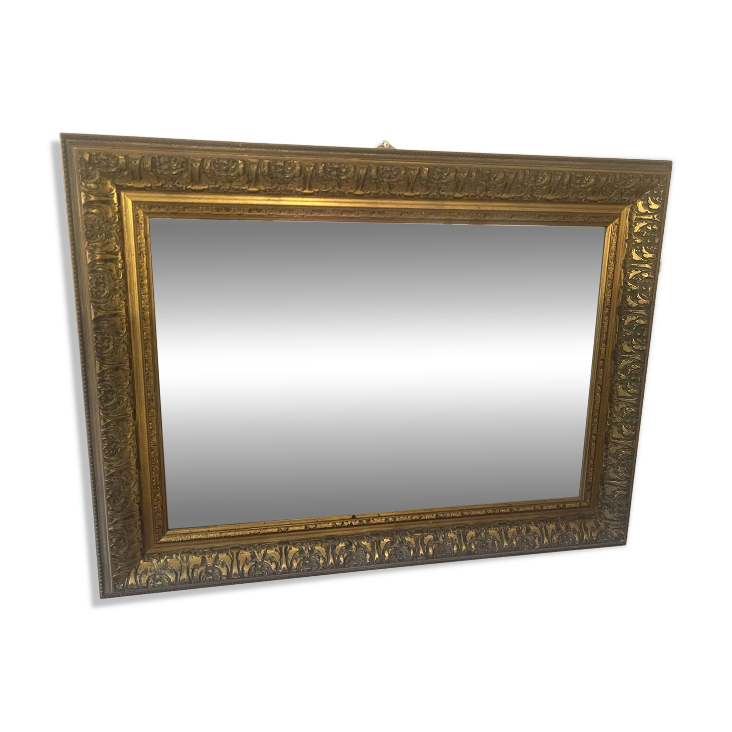 Framed mirror with a gilded wooden frame — 82 x 61 cm