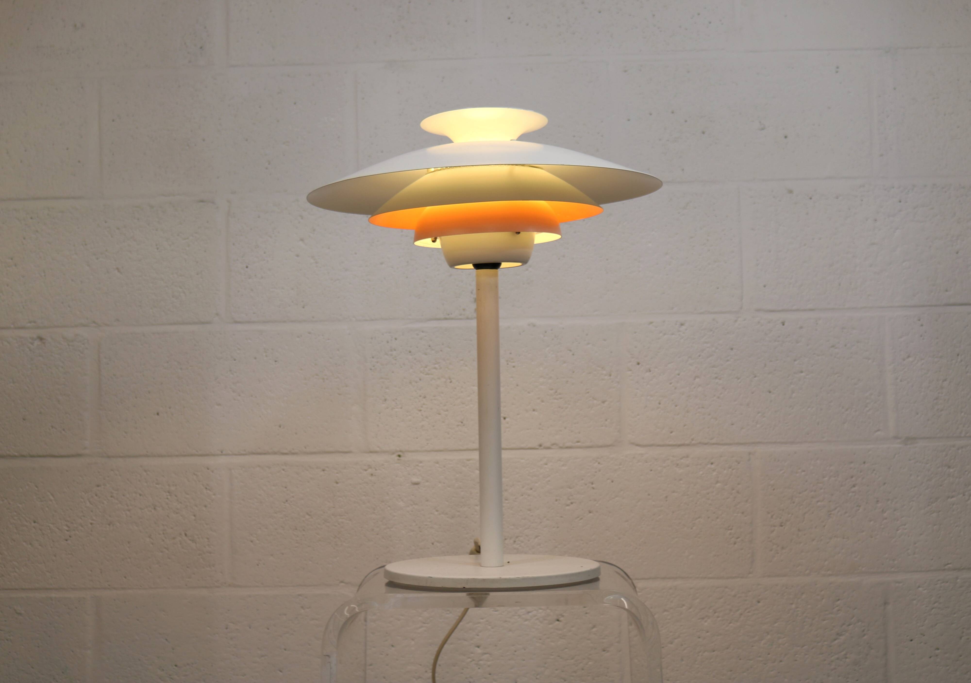 White vintage Danish desk lamp by Jeka Metaltryk - Model Sofie - Denmark 70s