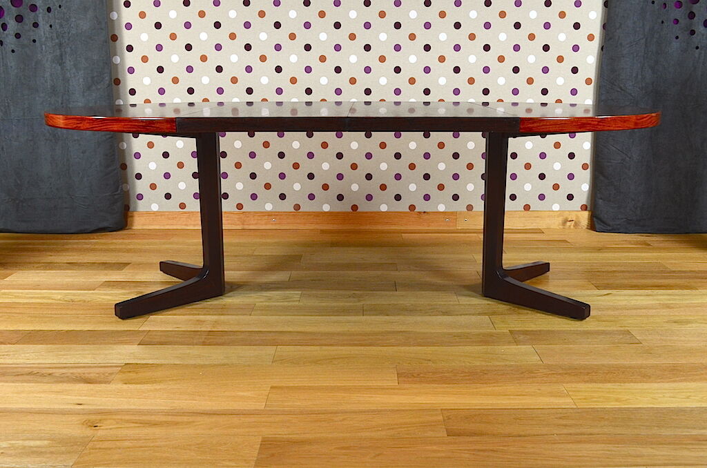 Scandinavian round table by John Mortensen vintage 1960 rio rosewood