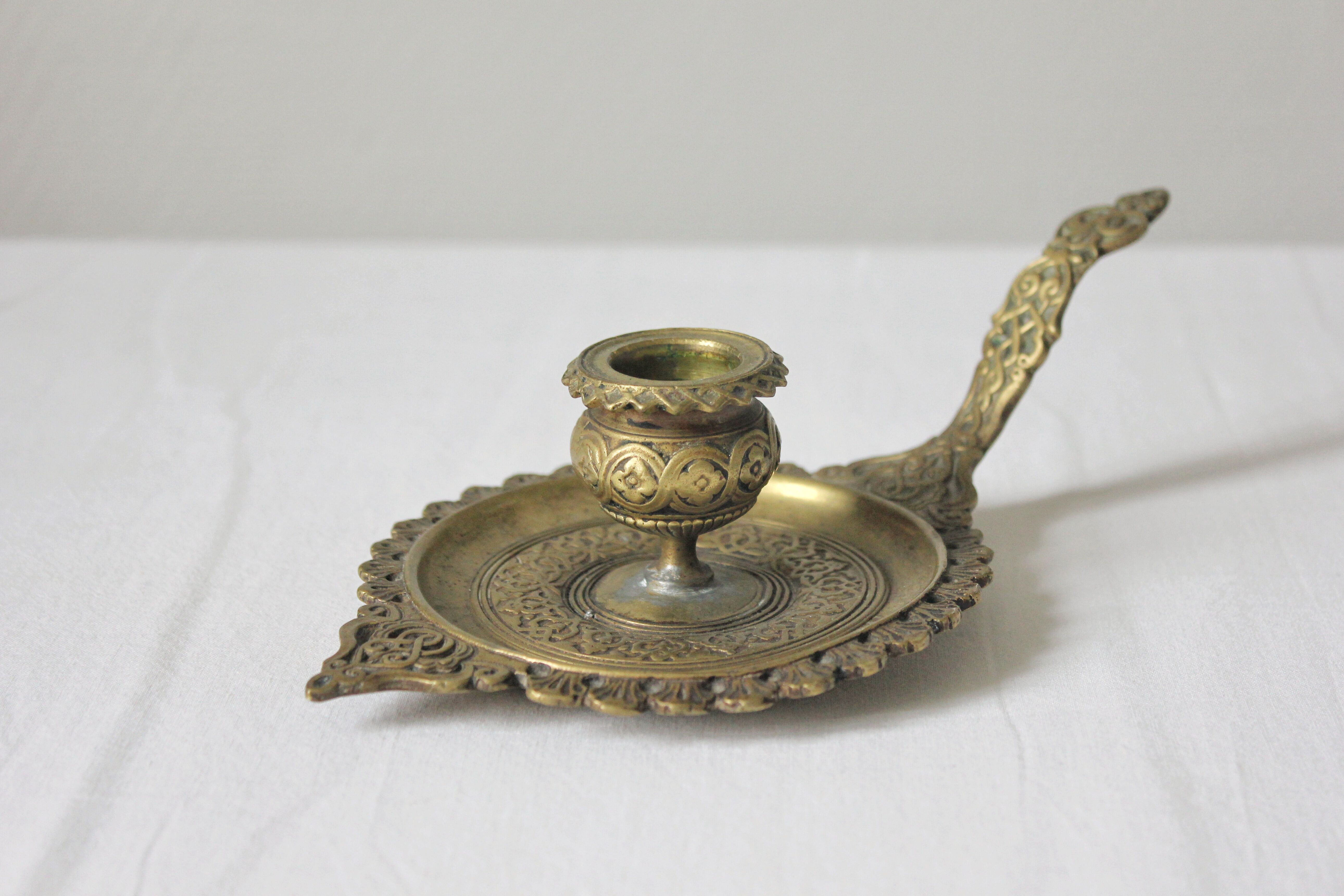 Bougeoir à main oriental en laiton vintage