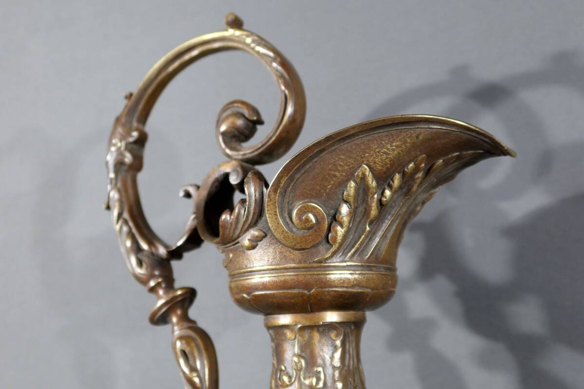 Paire d’aiguières en bronze, art nouveau – 1910