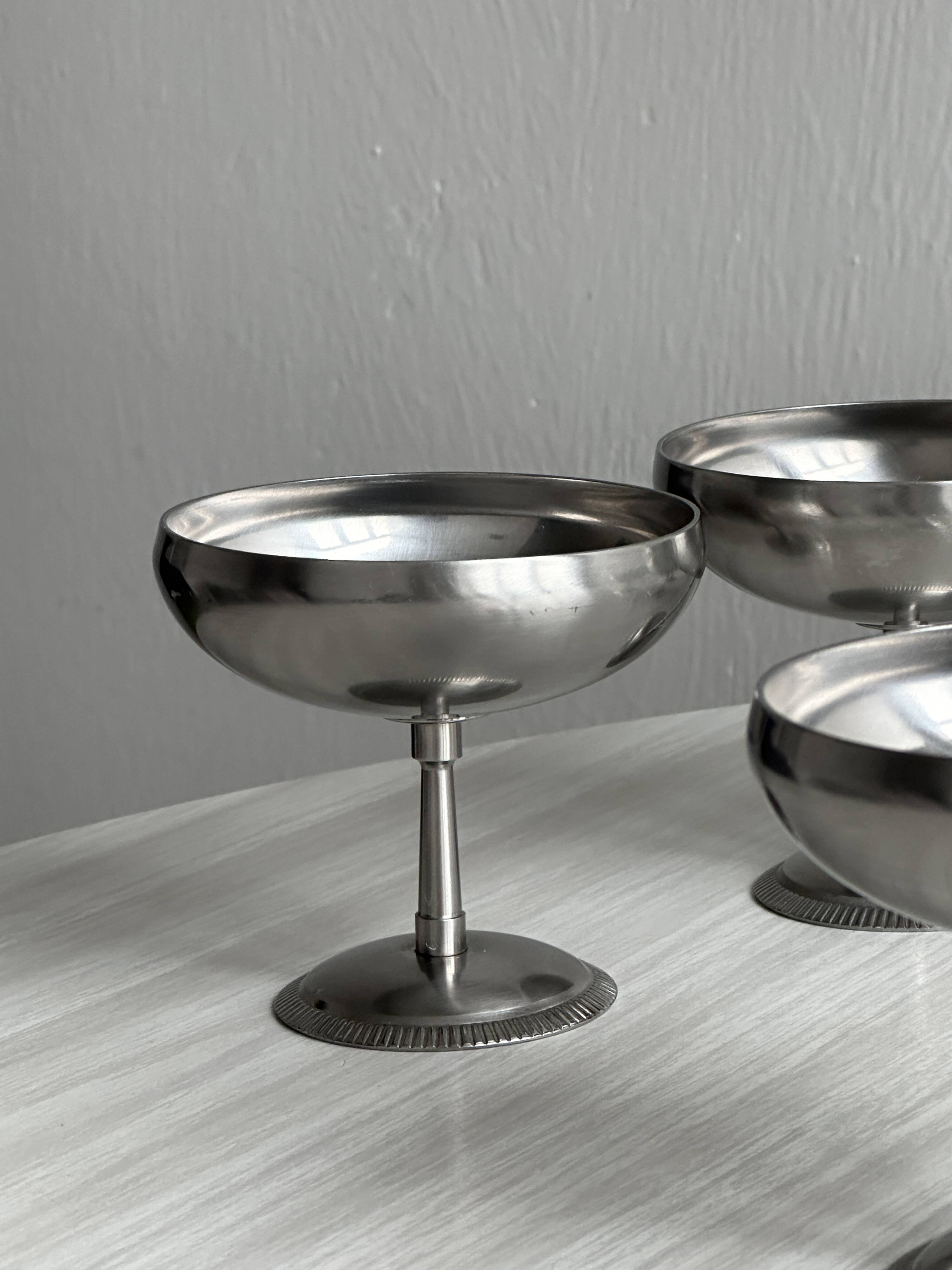 6 stainless steel footed bowls, Letang Remy style