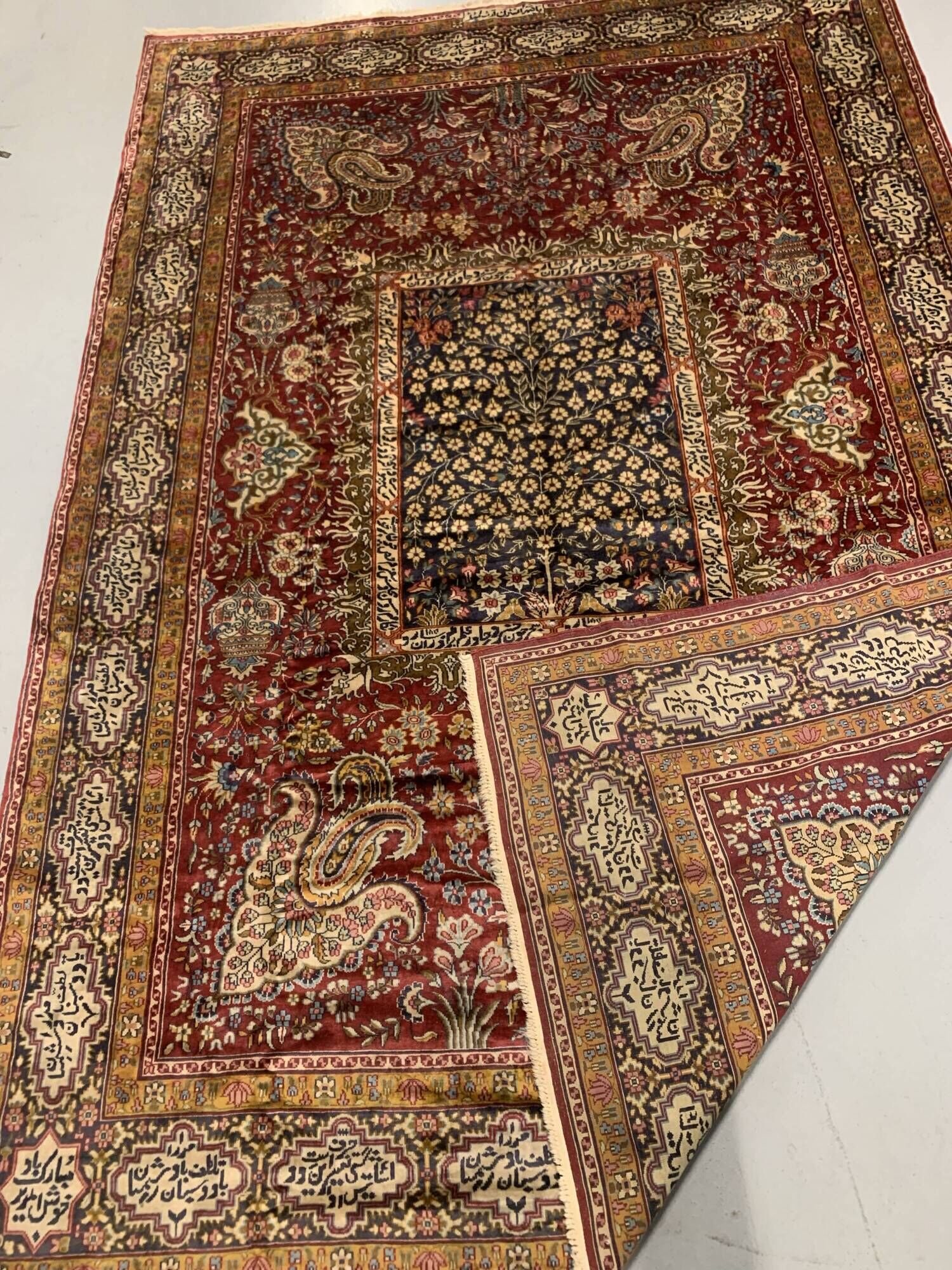 Very fine Indo-Isfahan Oriental rug, silky wool – 300 x 200 cm
