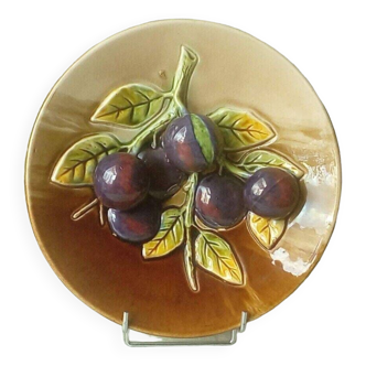 Ceramic plate barbotine trome eye plum late 19th