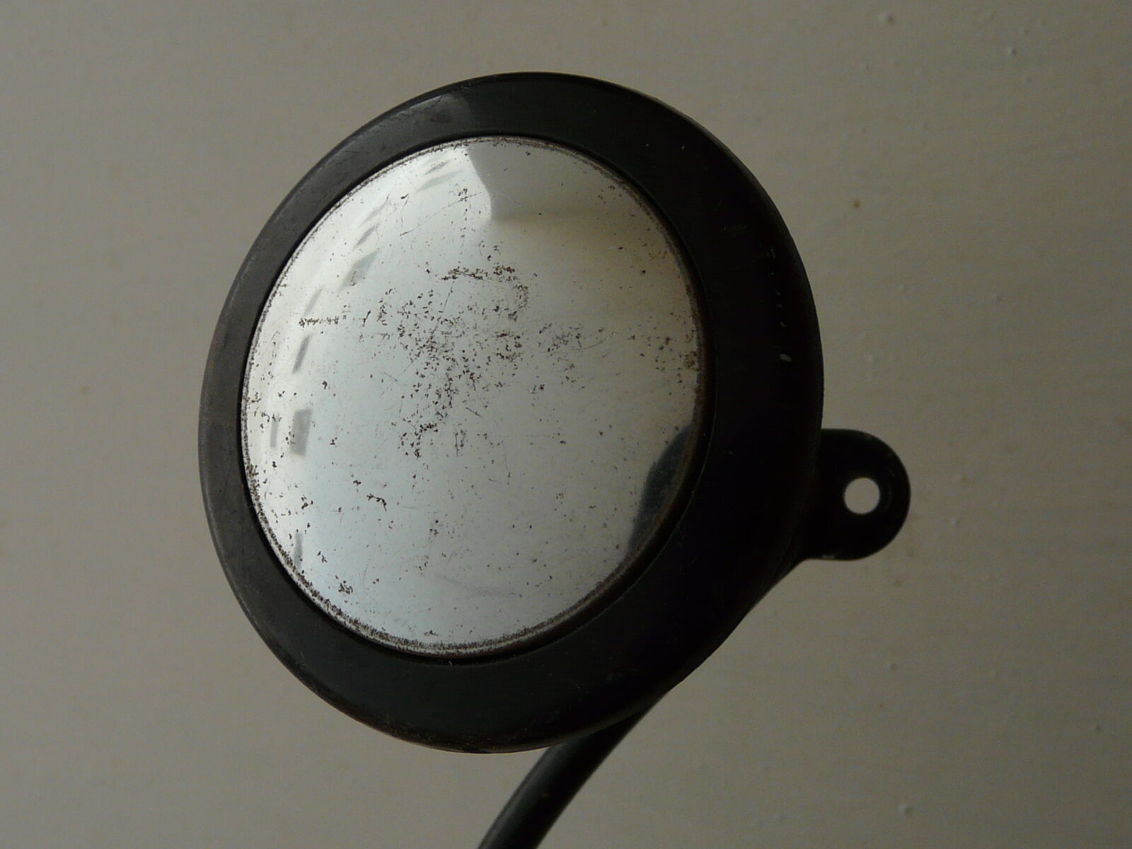 Metal coat holder with two pads