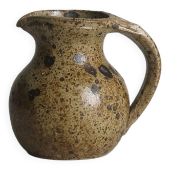 Petit crémier en grès pyrite tacheté