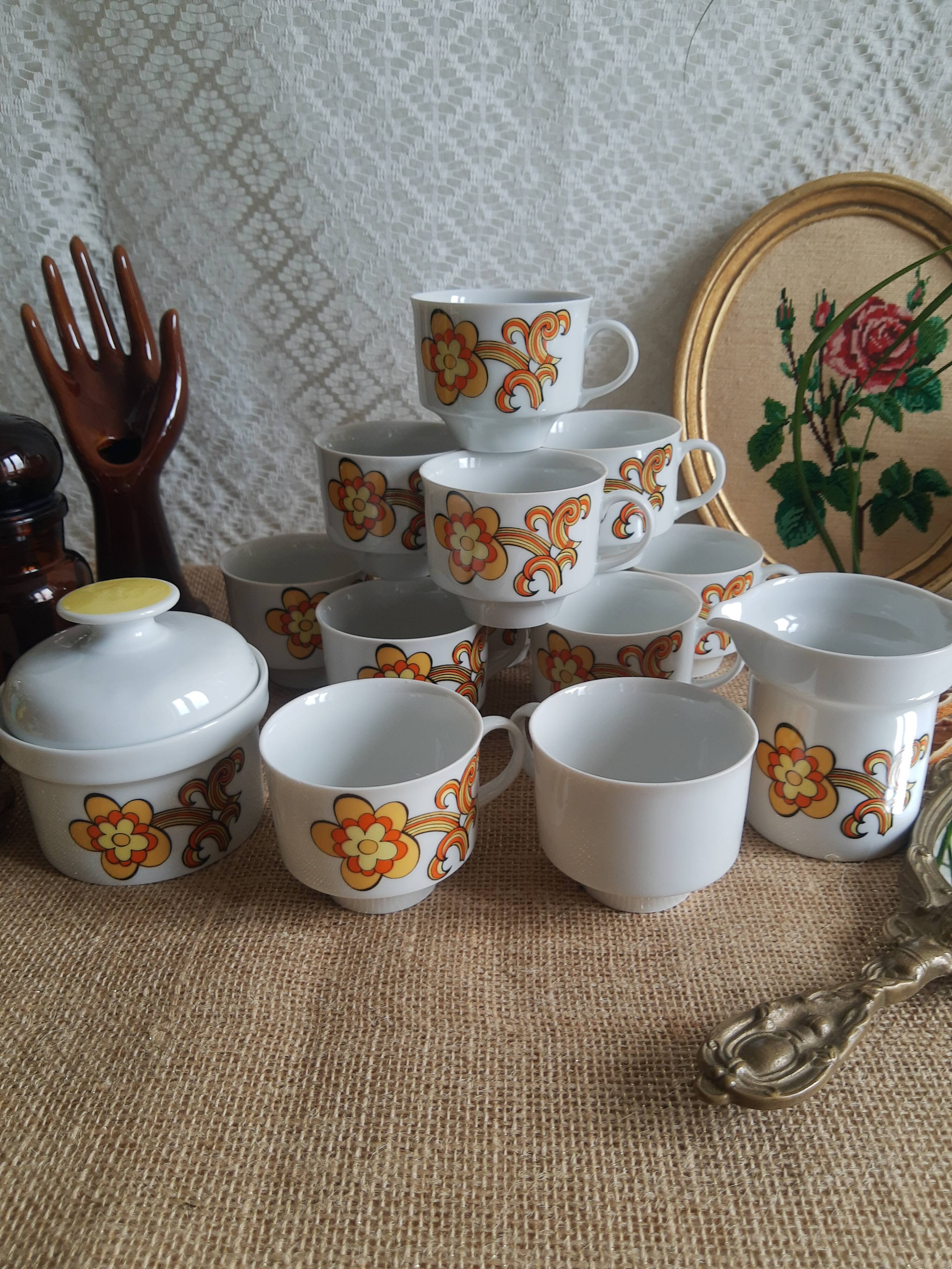 Set 11 coffee cups, sugar bowl and milk pitcher Wunsiedel Bavaria vintage