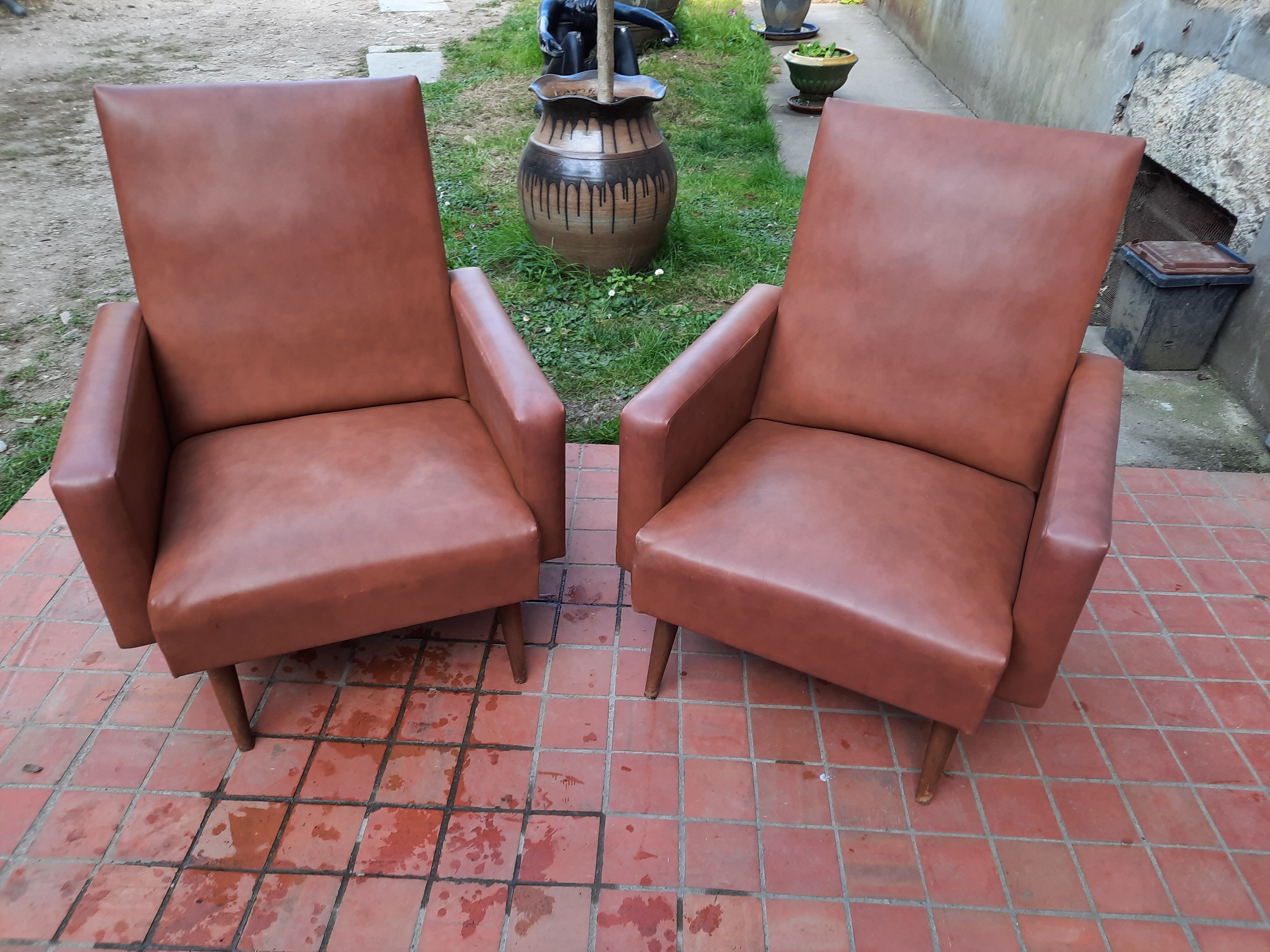 Pair of Skai armchairs in the year 50