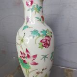 Vase - Porcelain - Flowers - China - Second half of the twentieth century