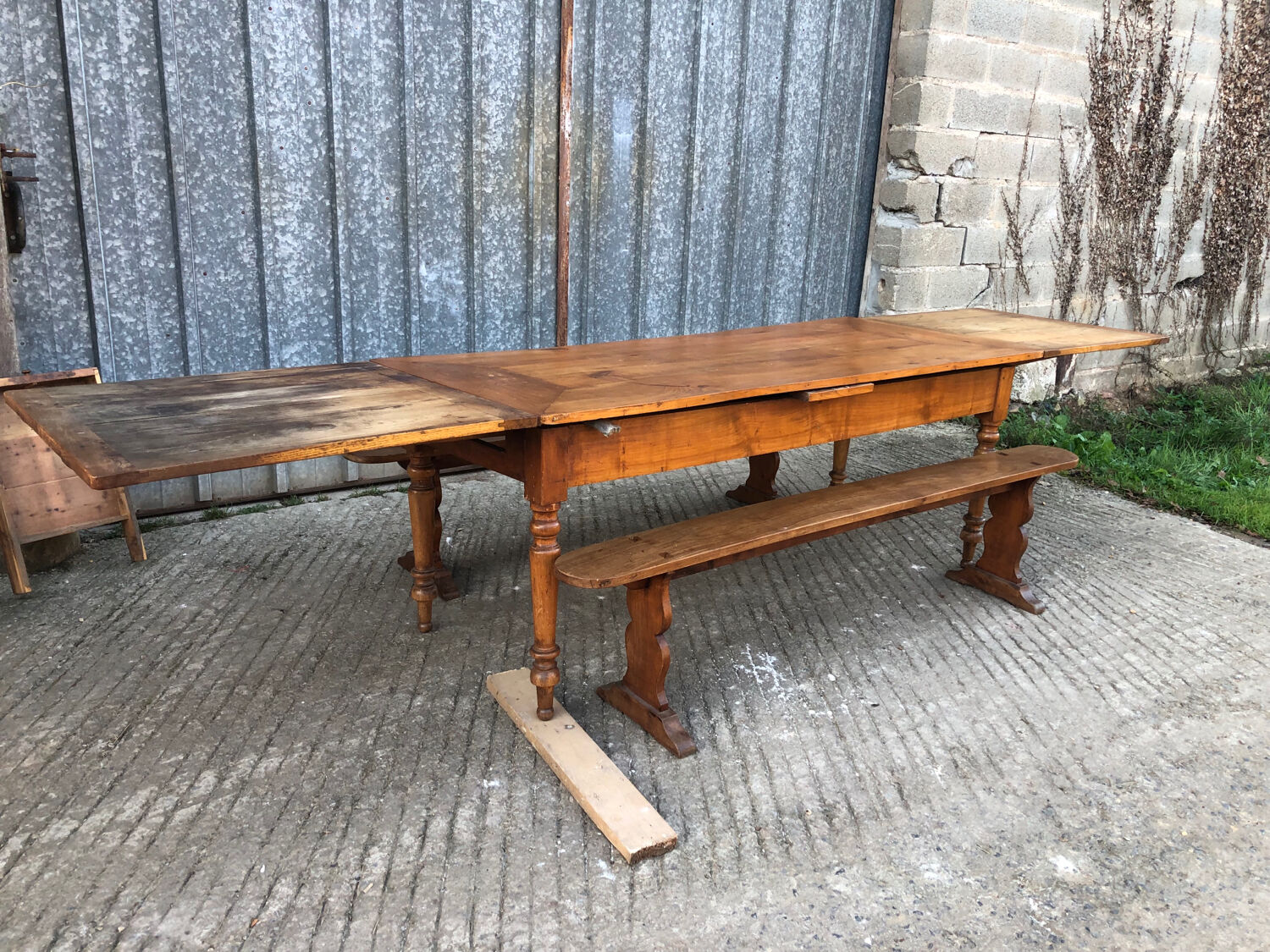 Antique farmhouse table in solid cherry wood with its 2 benches