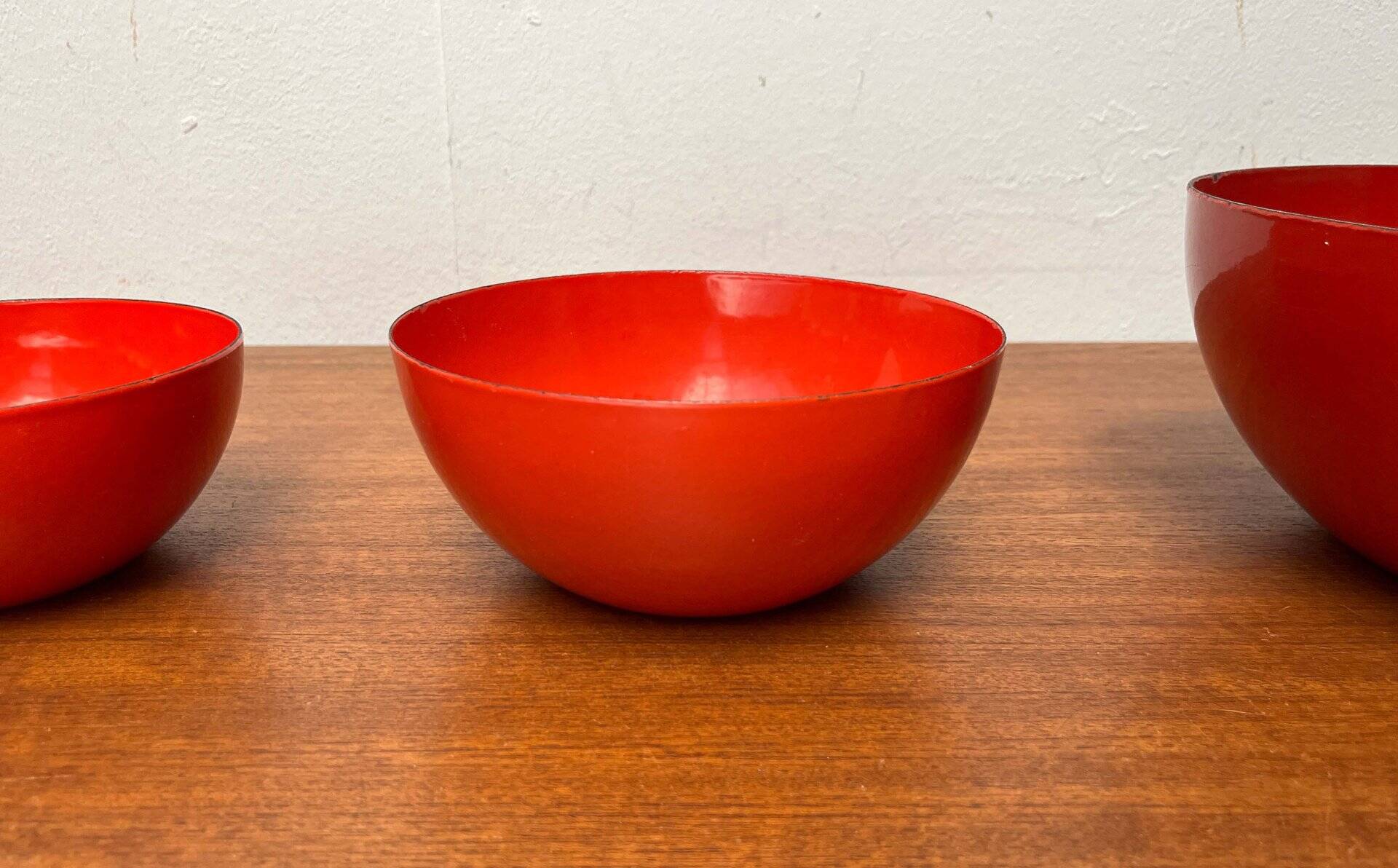 Modern mid-century red enamel bowl sets by Kaj Franck for Finel, Finland, 1960s, set of 4.