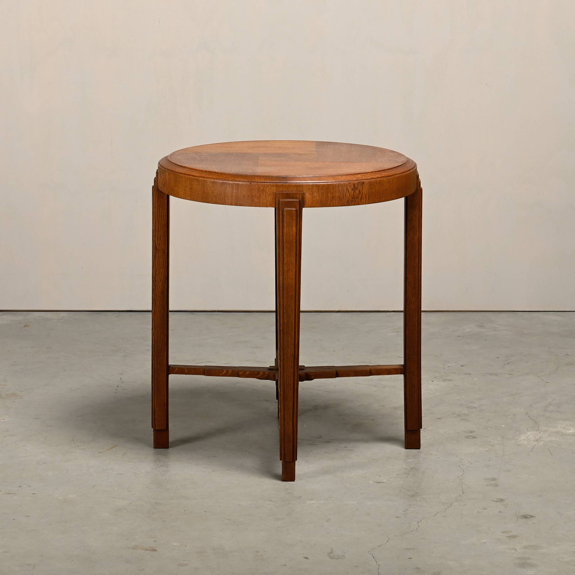 Dutch Art Deco Amsterdam School side table of solid and veneered oak