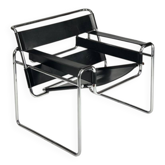 Wassily Chair B3 club chair Marcel Breuer Gavina leather