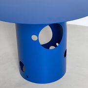 Table de salle à manger italienne contemporaine du XXIe siècle, silos, bleu électrique