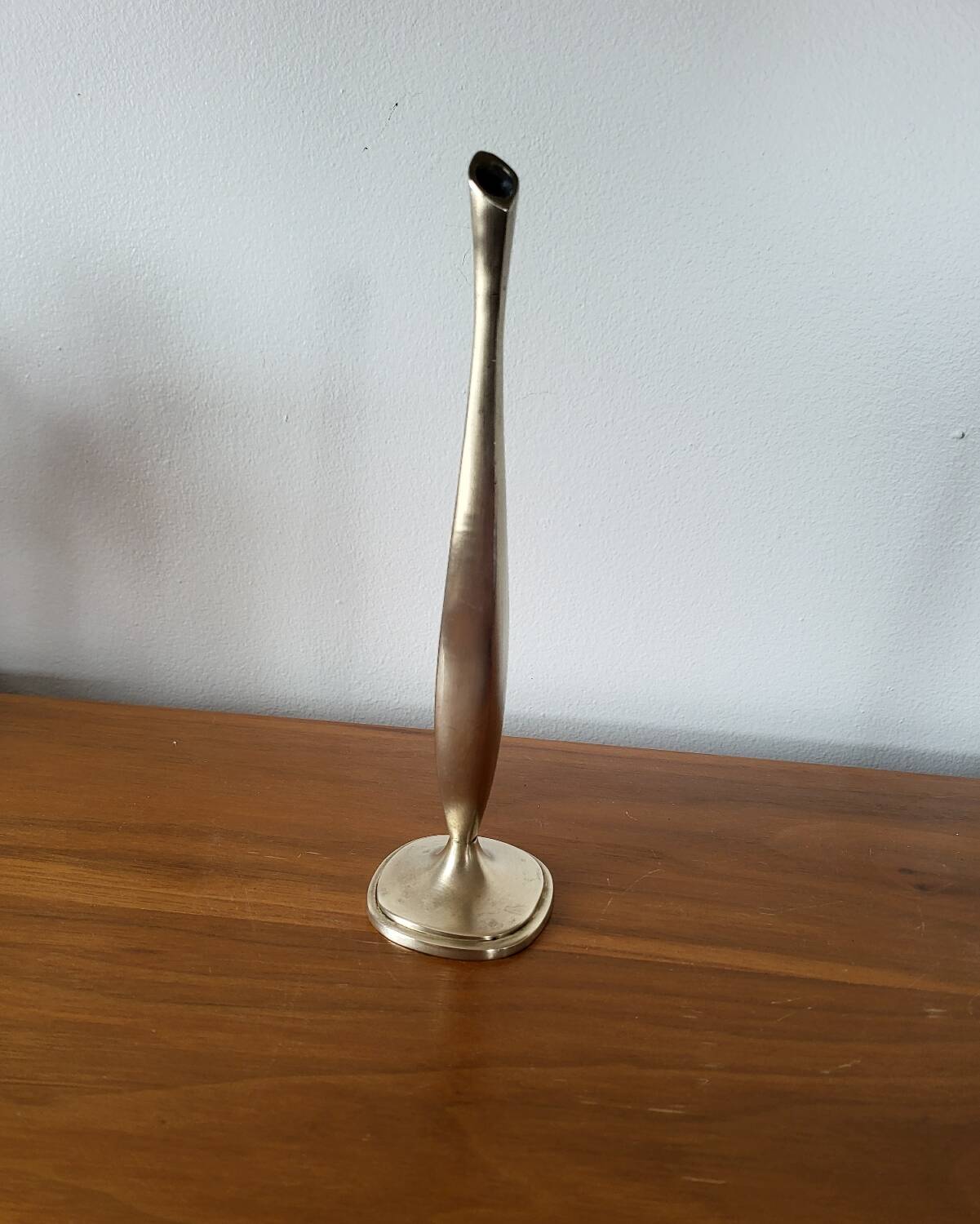 Brass soliflore vase