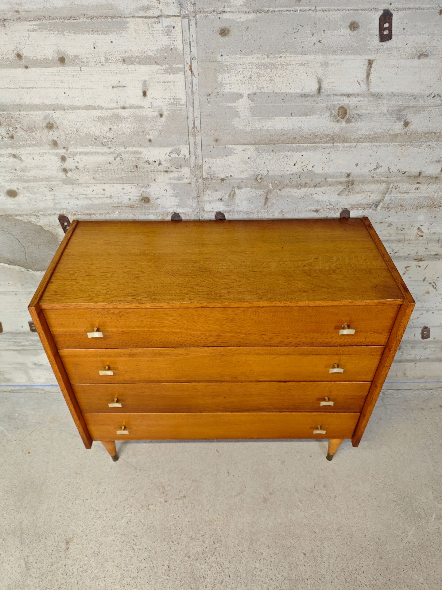 Commode vintage