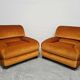 Fauteuil Mid-Century Modern en velours par Zev & Zev
