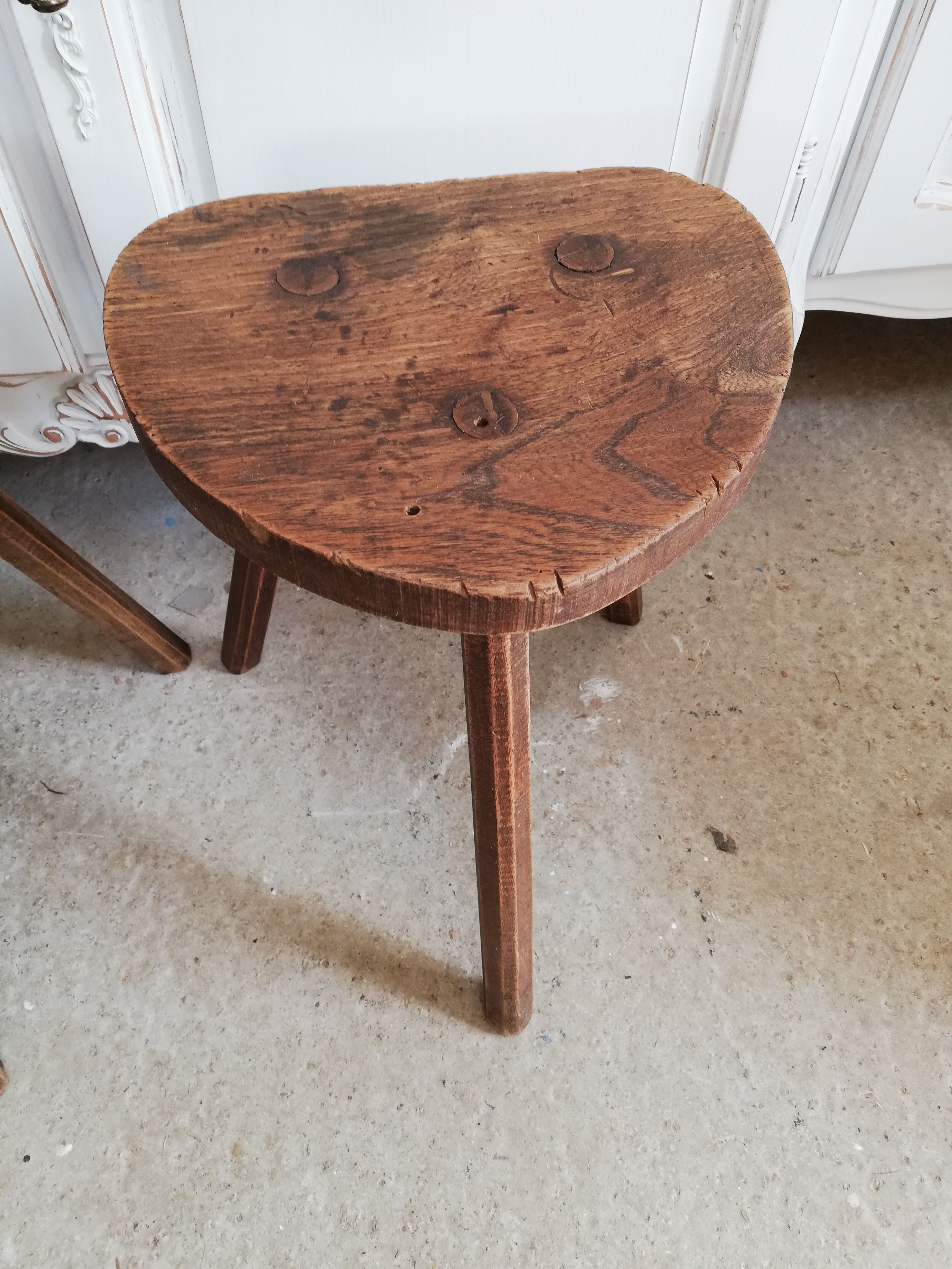 Oak triptych stools