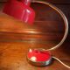 Lampe métal laquée rouge et doré 60’S