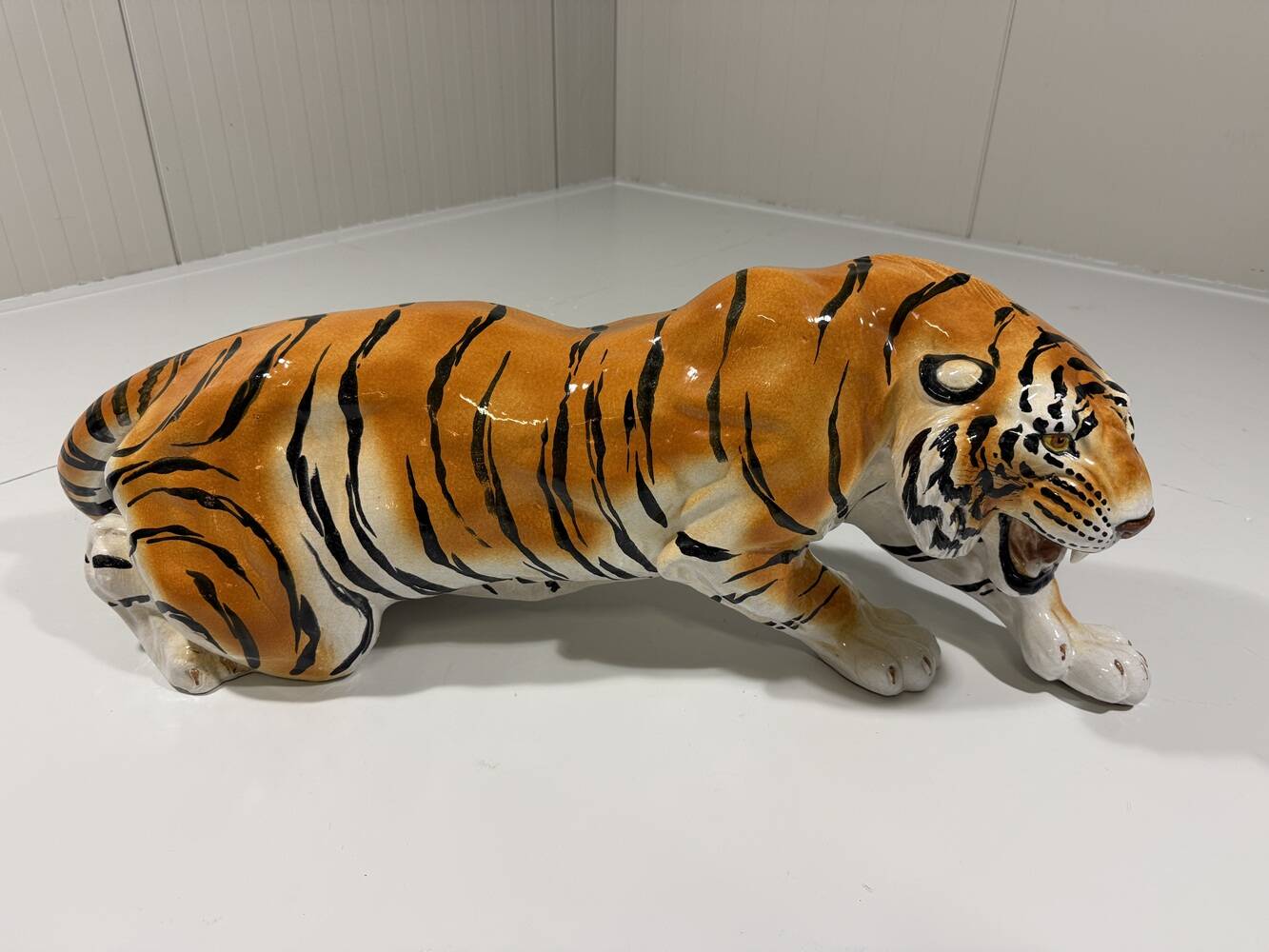 Grand tigre en céramique italienne des années 1970