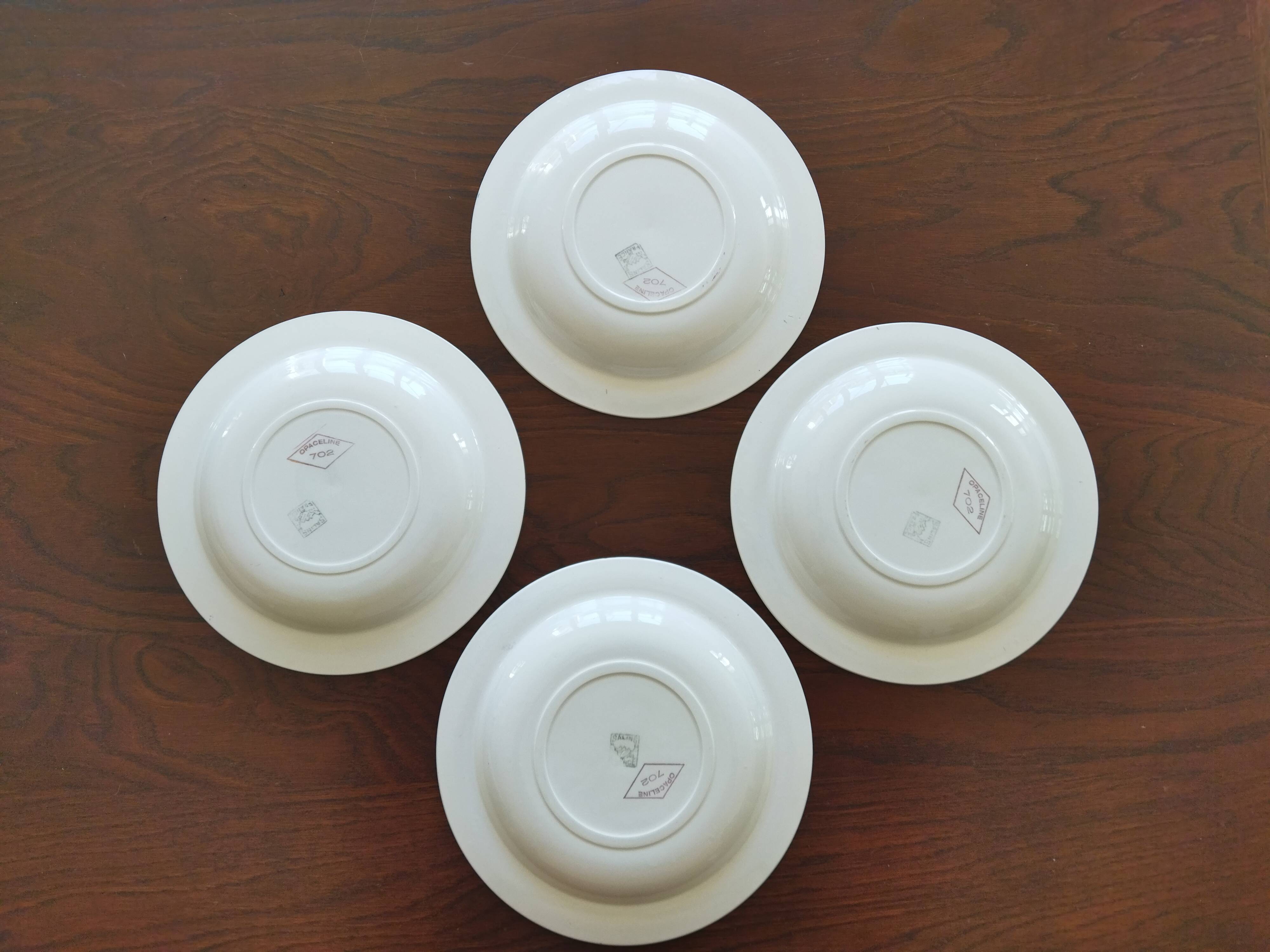 8 semi-deep plates Salins Opaceline 702