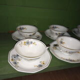 Lots of 8 cups and saucers