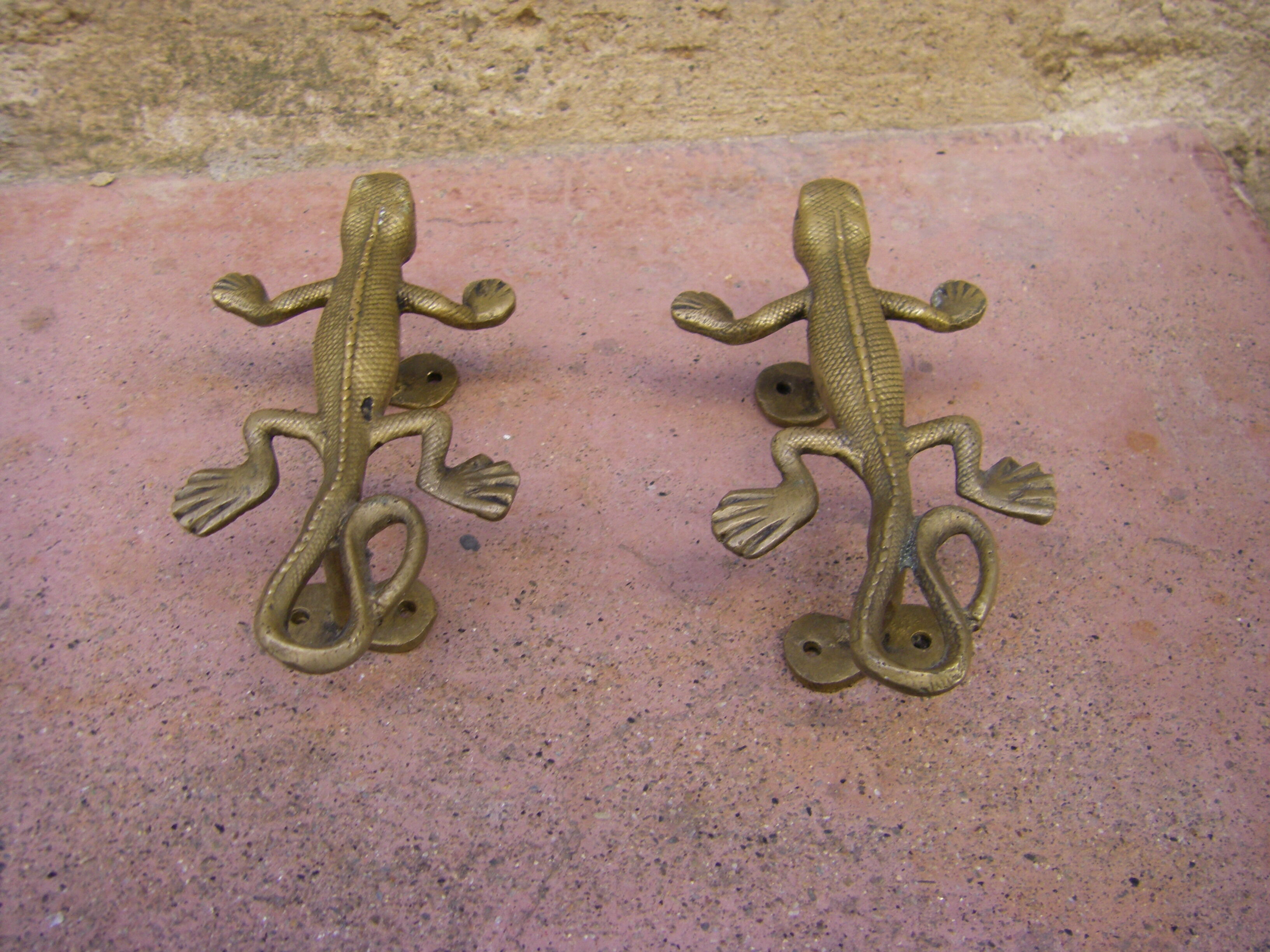 Pair of bronze handles