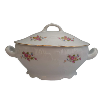 Vintage soupiere in fine porcelain