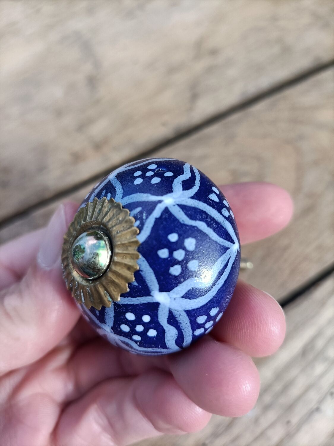 Genuine stoneware door knobs
