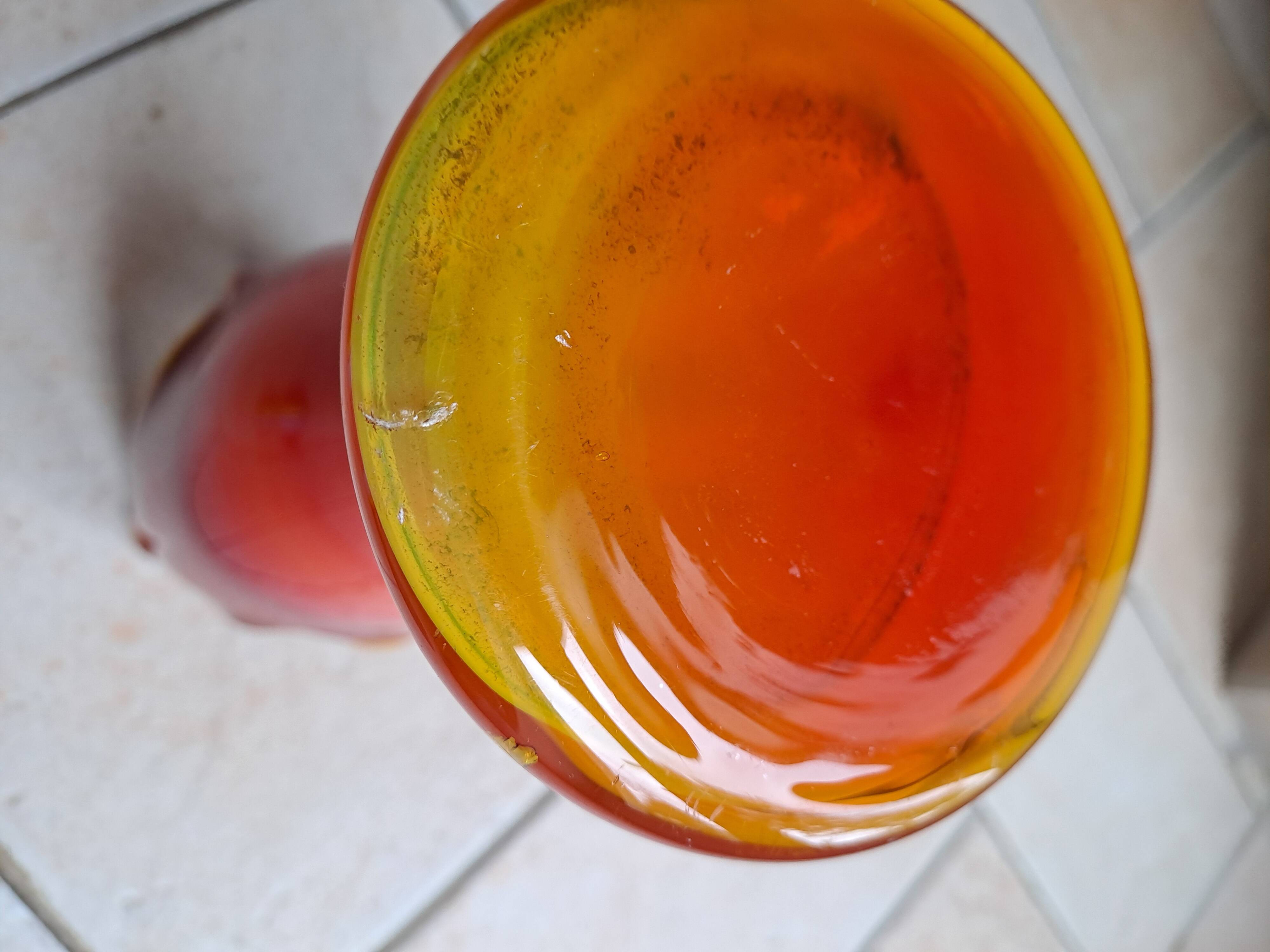 1970s tulip-shaped designer vase, red-orange blown glass, Dragan Drobnjak