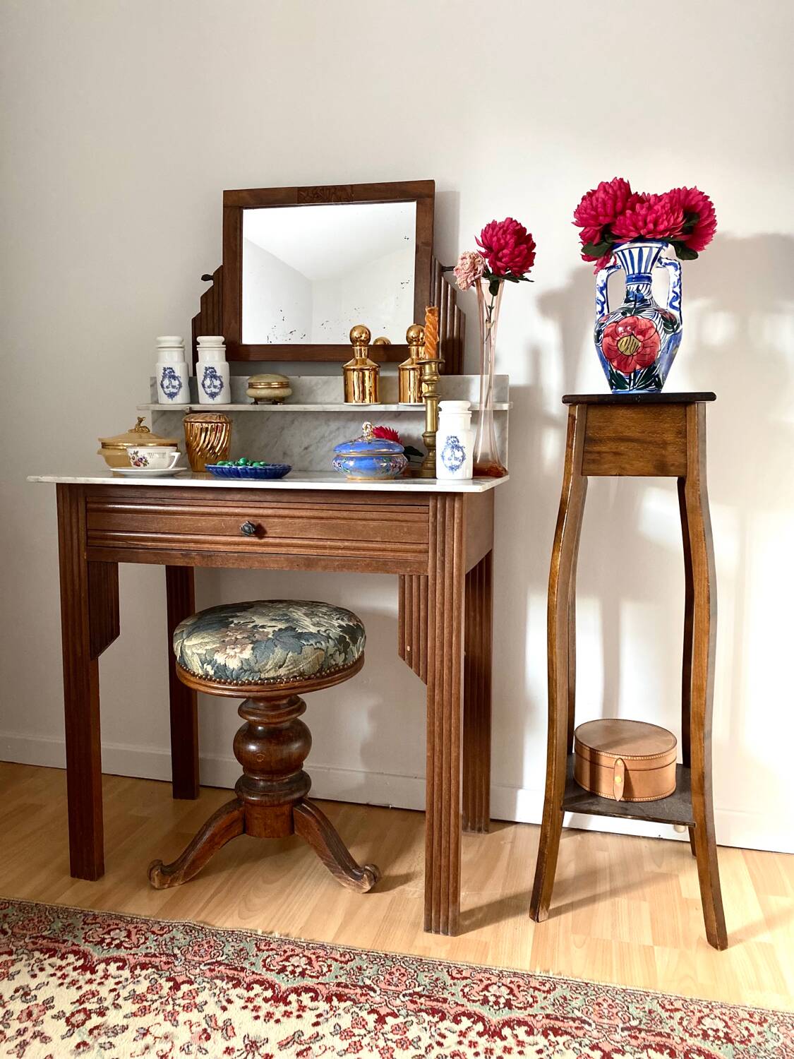 Old art deco wooden dressing table