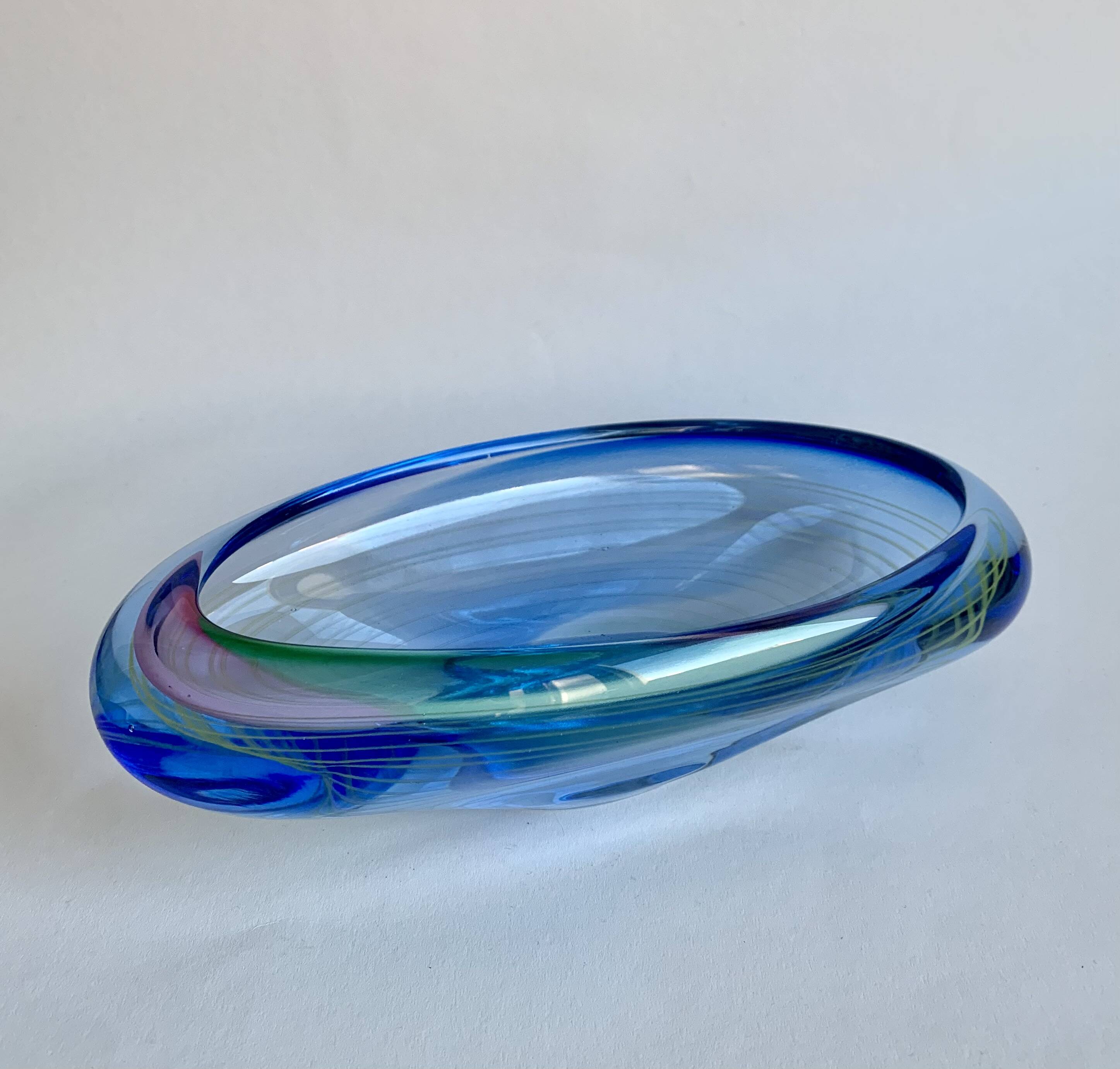 Large glass bowl, Murano, 1980s.