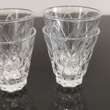 Set of 4 digestive glasses in vintage shell chiseled crystal