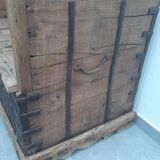 Bench with trunk