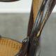 Chaise de bistrot au design vintage en bois courbé, très charmante et élégante, avec accoudoirs confortables