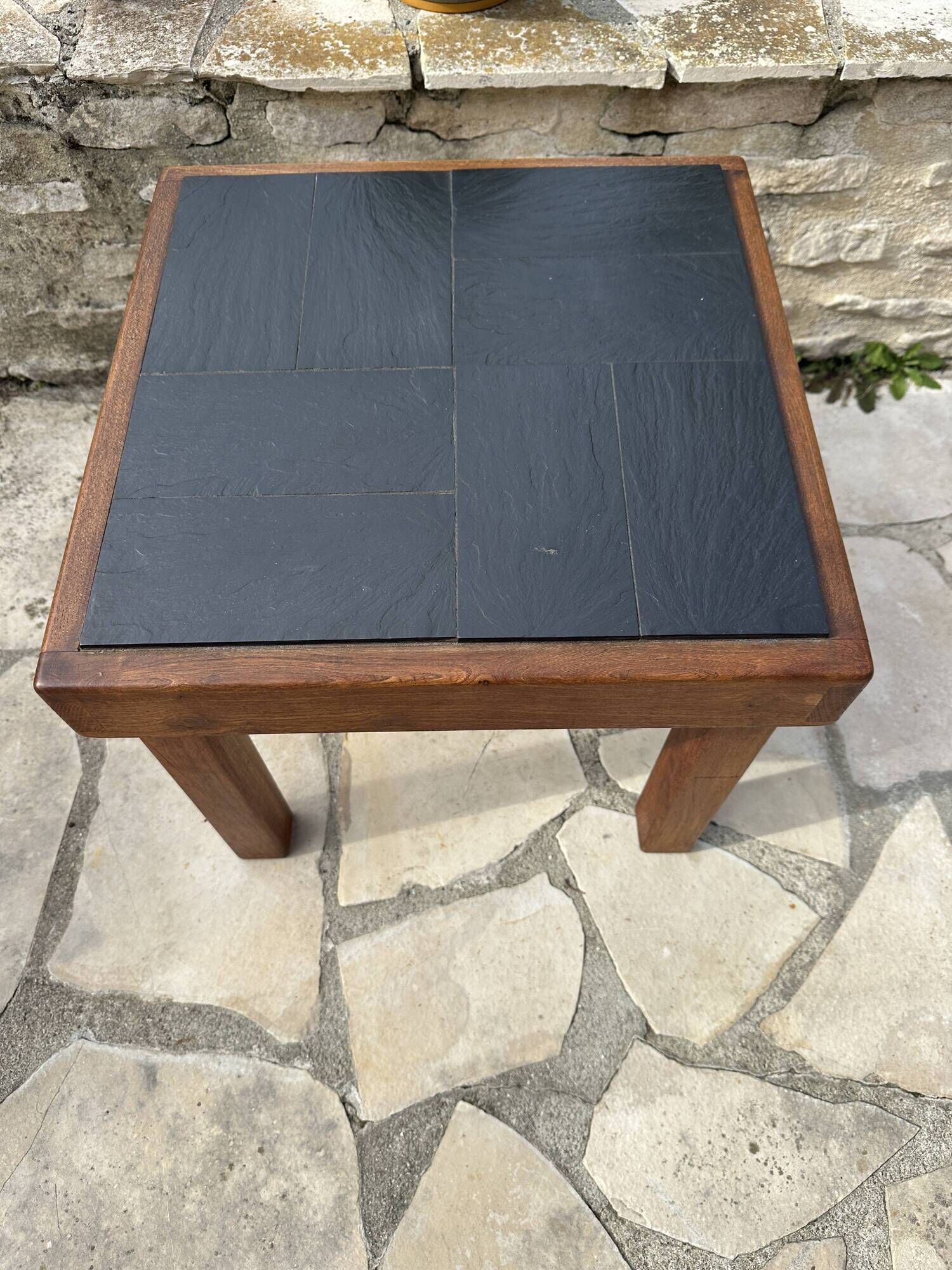 Vintage coffee table house regain