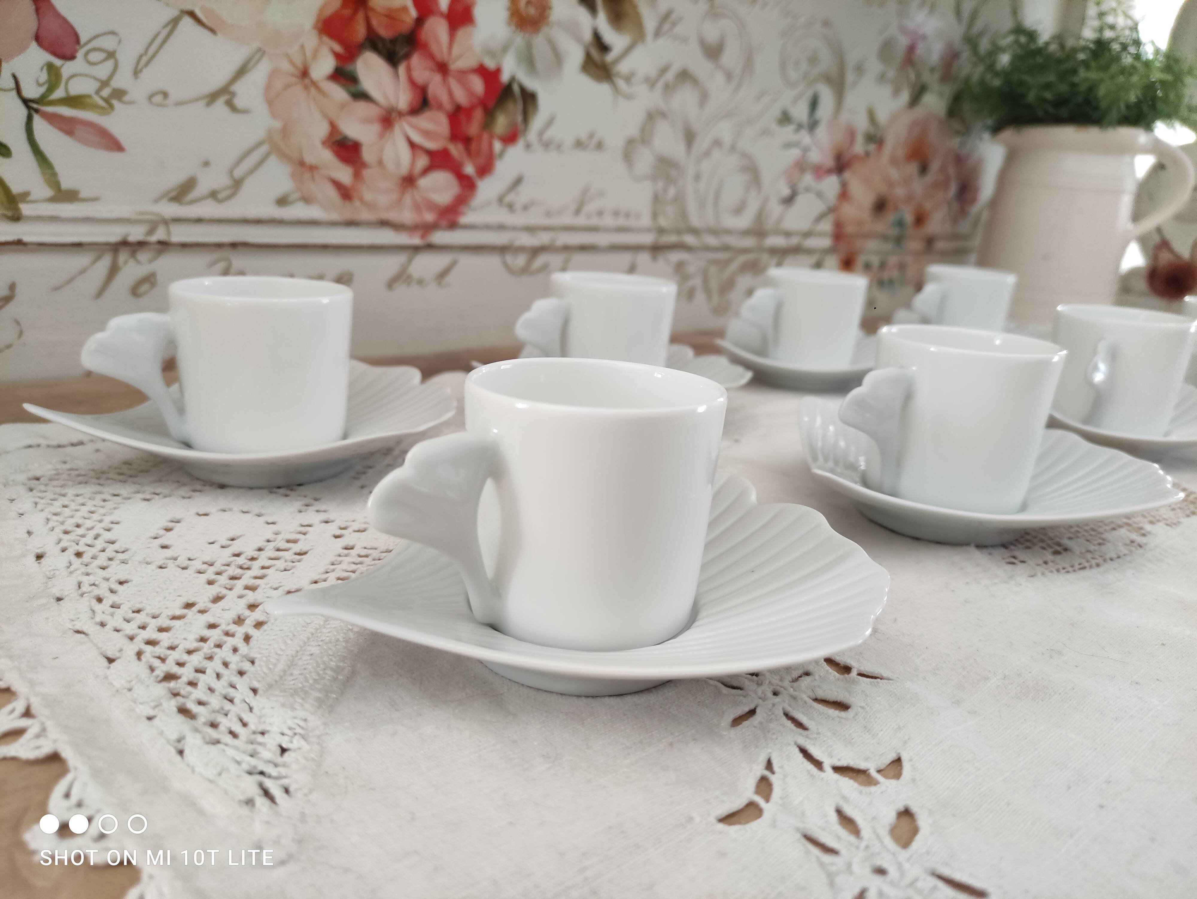 Set of 8 espresso coffee cups and white Limoges porcelain sub-cups scallops