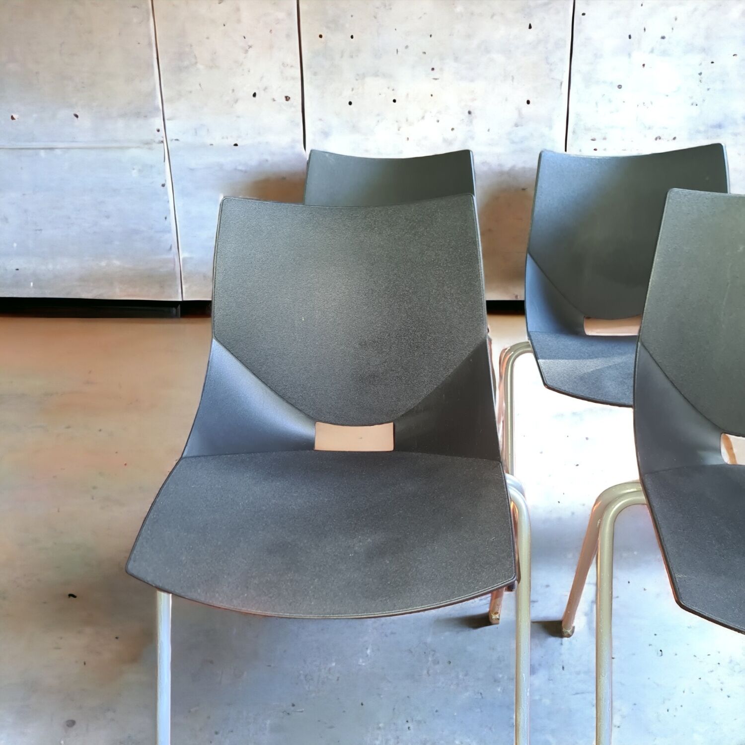 Angelo Pinaffo Model shell designer stacking chair Sedie edition