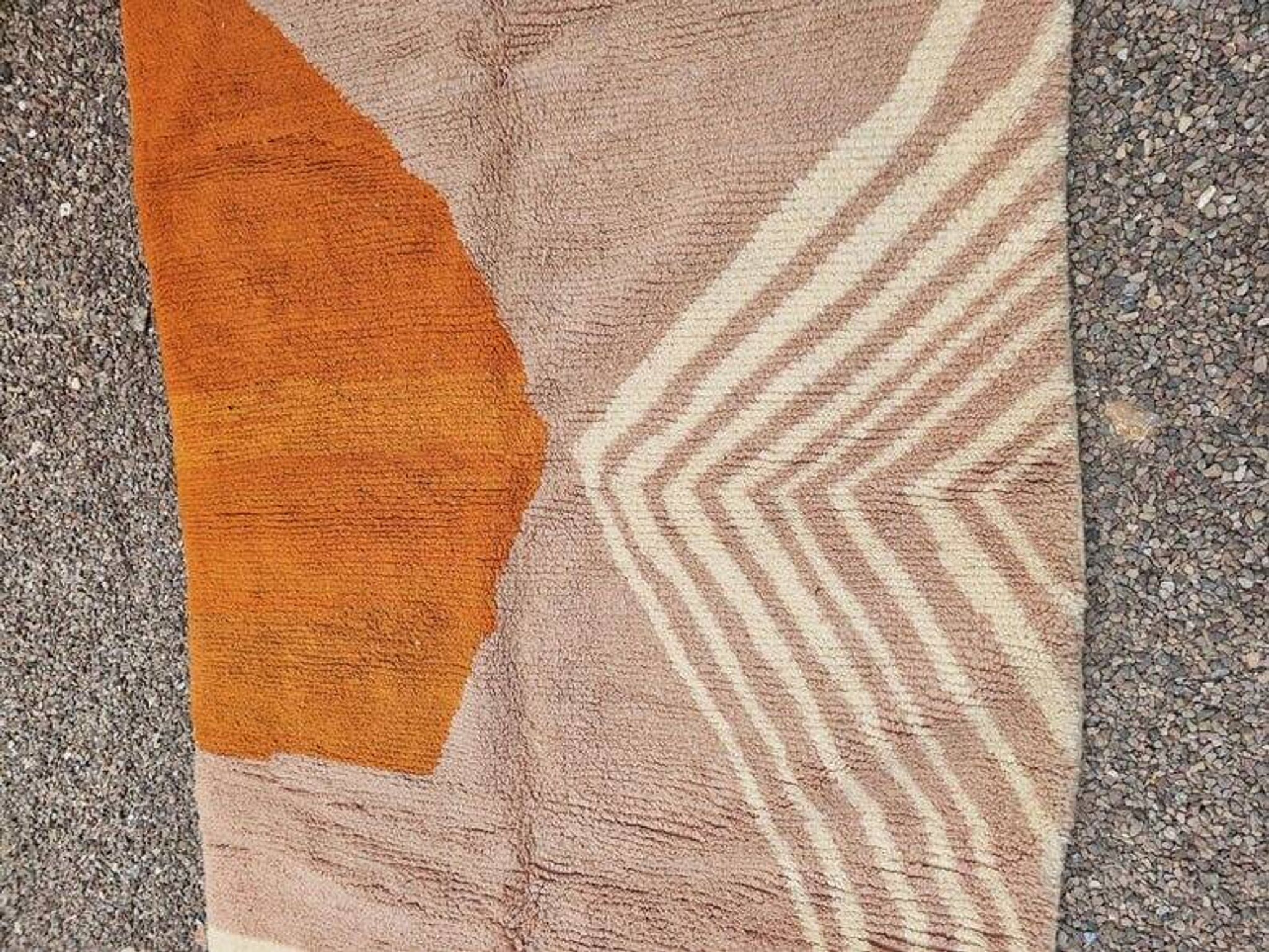 Traditional Atlas Beni Mrirt carpet