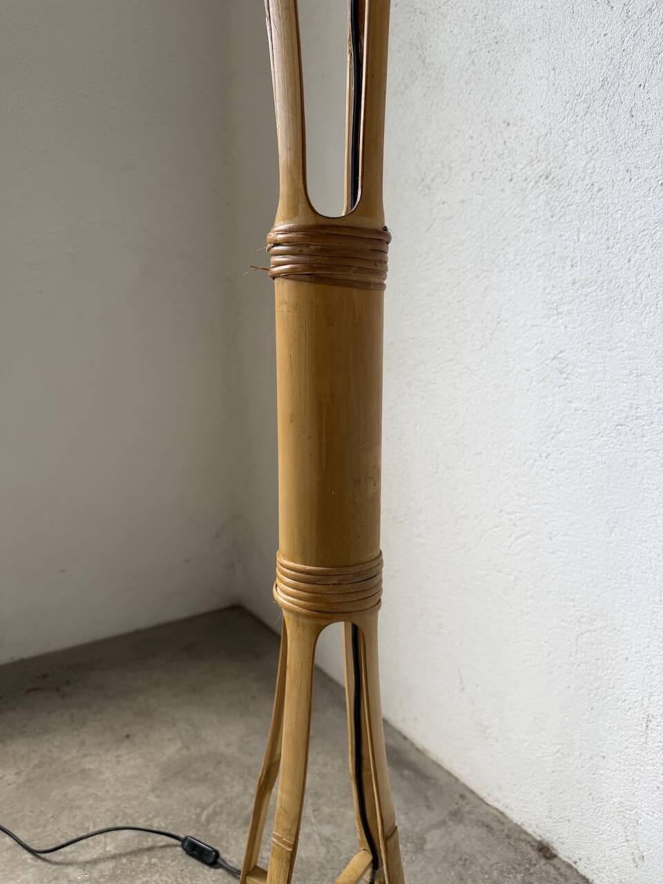 Bamboo and straw floor lamp 1980